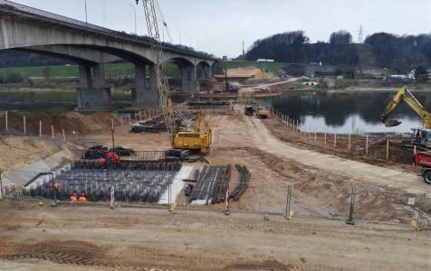 Tilto statybos darbai prie Kauno vyksta visu pajėgumu